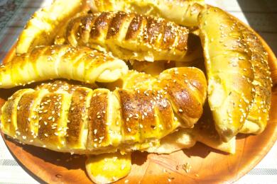 Солени кифлички със сирене и самардала