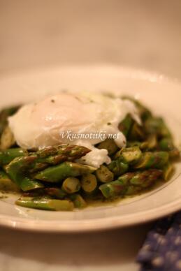 Салата от аспержи