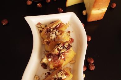 Панирана пушена гауда със сладко от горски плодове