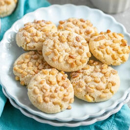 Италиански бисквитки с кедрови ядки (Пиньоли)