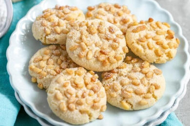 Италиански бисквитки с кедрови ядки (Пиньоли)