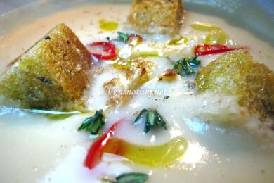 Крем супа от карфиол с крутони