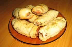 Кренвиршена запеканка в блажна тестена лапа