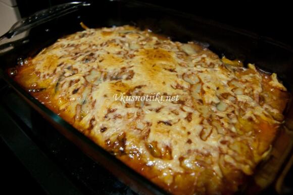 Мусака с пилешко месо и зеленчуци