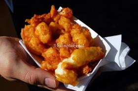 Пухкави панирани кашкавалчета