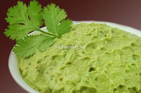 Авокадо с маслини