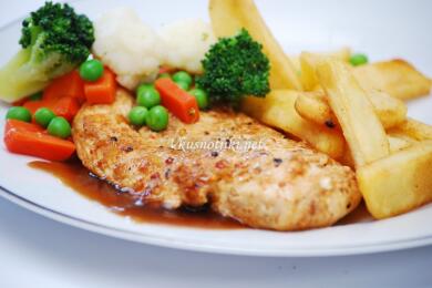 Пилешко месо с розмарин