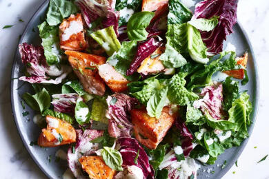 Салата Цезар със сьомга