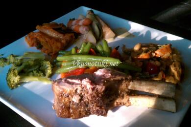 Агнешко със  зеленчуци