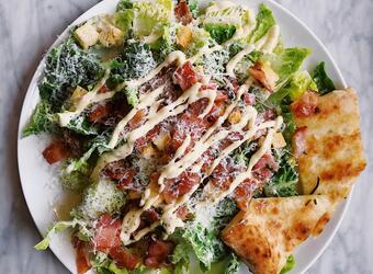 Всички дресинги Цезар ли съдържат аншоа?