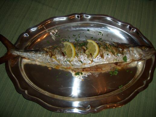 Печени скумрии с магданоз