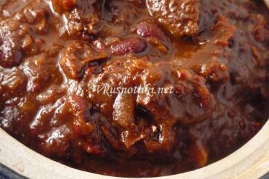 Свинско със сухи чушки