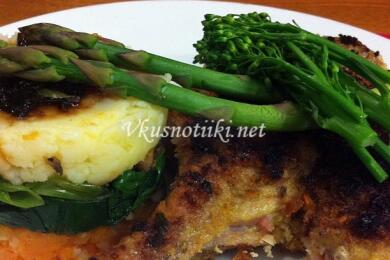 Свински котлети пълнени със спанак