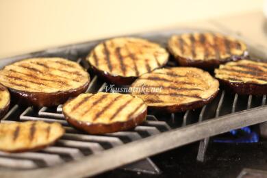 Сини домати със сметана