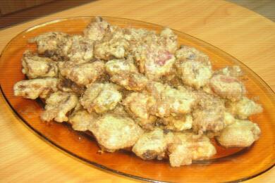 Панирани рулца от печени пиперки и сирене