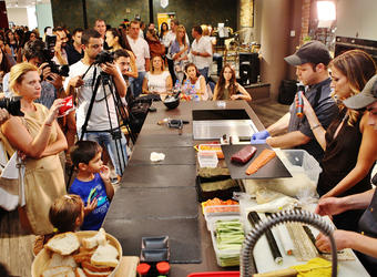 Vkusnotiiki.bg на изложението ИНТЕРФУД & ДРИНК с приятелите ни от ASIS FOODS