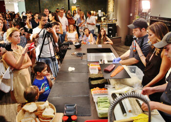 Vkusnotiiki.bg на изложението ИНТЕРФУД &amp; ДРИНК с приятелите ни от ASIS FOODS