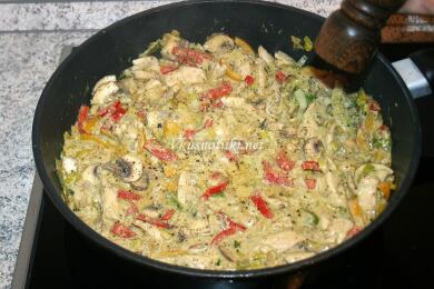 Гъби с доматен сос