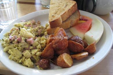 Яйца с шунка или салам