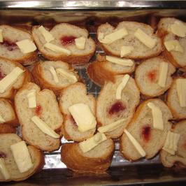 Десерт с кроасани