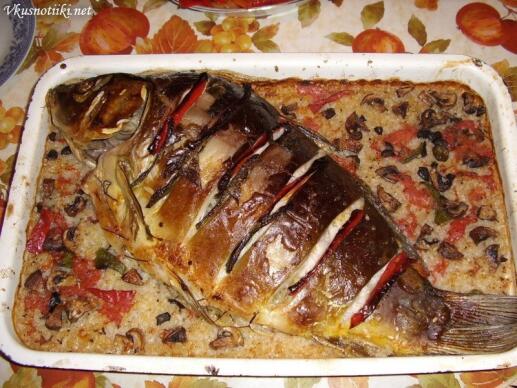 Пълнен Шаран  с ориз и гъби на фурна