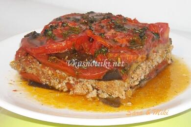 Мусака със сини домати