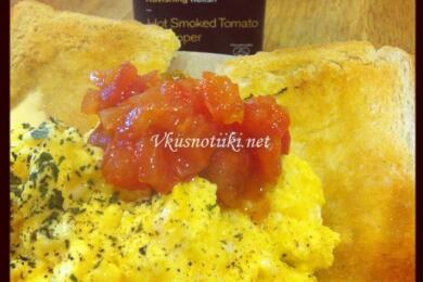 Пържени  домати с яйца