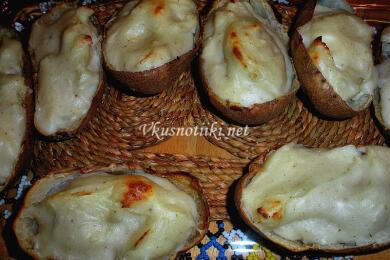 Печени картофи със сирене I