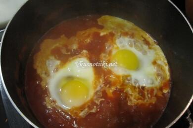 Домати с яйца