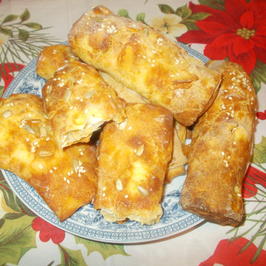 Банички със слънчогледови семена и сусам