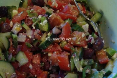 Вкусна салата