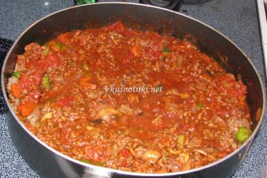 Чушки с доматен сос