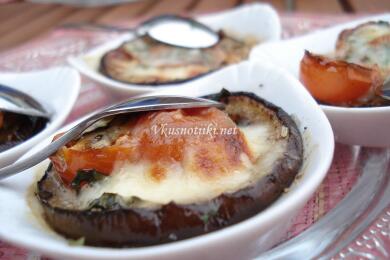 Сини домати със сметана