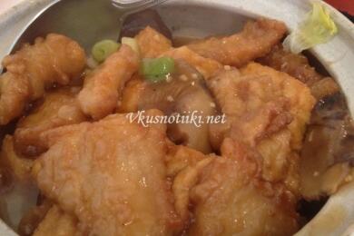 Рибно филе със сос скордаля по бургаски