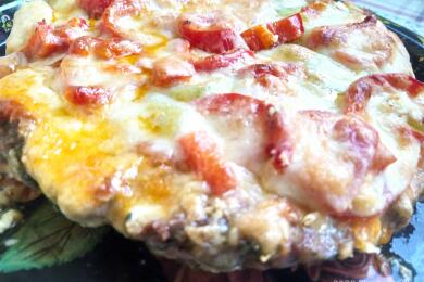 Кето пица с блат от кайма