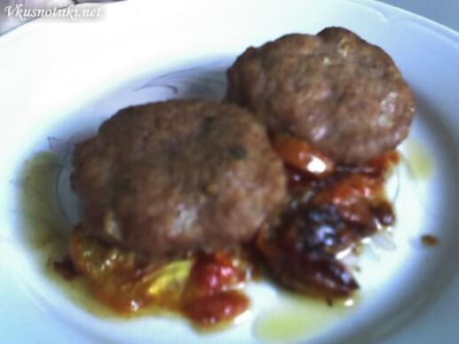 Подлютени кюфтета на фурна