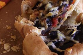 Тарта с маслини и домати