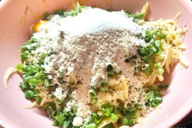 Богата пица с картофен блат