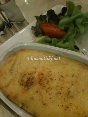 Запечени картофи със сирене