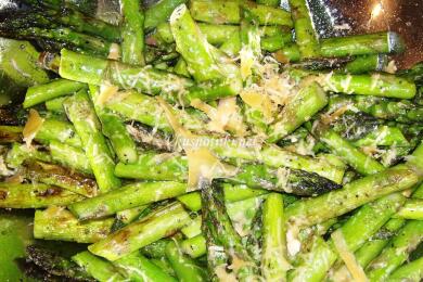 Аспержи със сирене