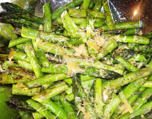 Аспержи със сирене