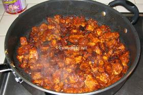 Свинско със сухи чушки