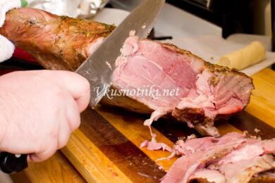 Агнешко бутче с картофи