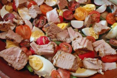 Салата с риба тон