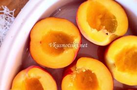 Пълнени праскови с морски раци