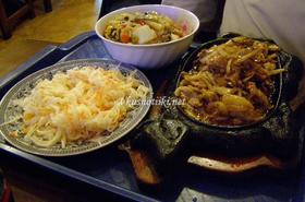 Свинско месо с лук