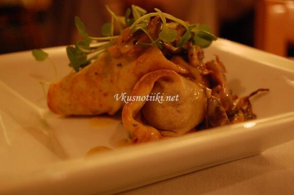 Пилешко месо в палачинка