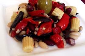 Салата бобено дуо с бейби царевички