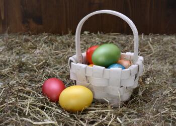 Великден! От него нататък ще ни е светло на душите.