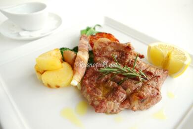 Крехки свински пържолки